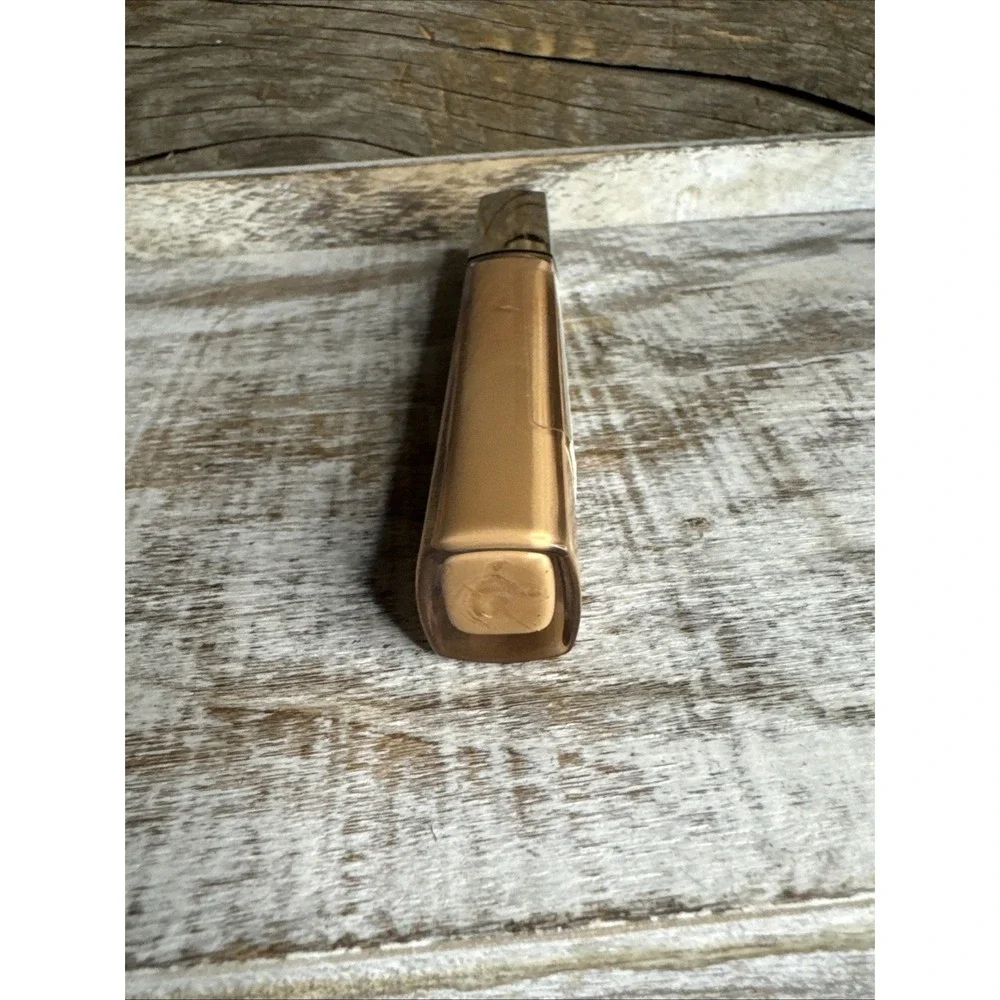 Neutrogena Healthy‎ Skin Radiant Cream Concealer Toffee 3 | MSRP = $15